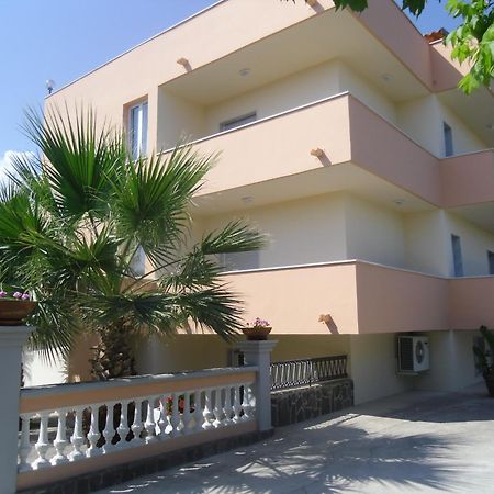 Villa Laura Residence Hotel Apartments & Studios Ascea Ngoại thất bức ảnh